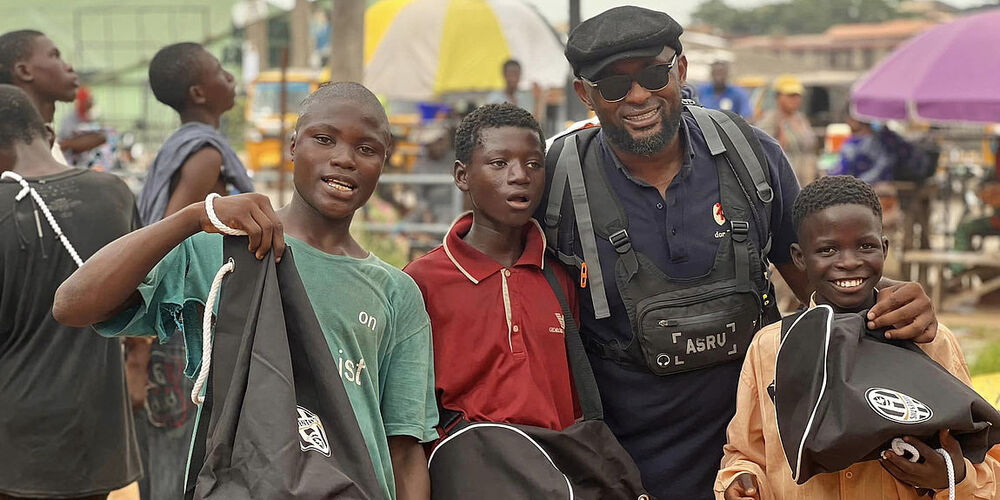 P. Linus Valentine Onyenagubor setzt sich in Lagos für Straßenkinder ein.