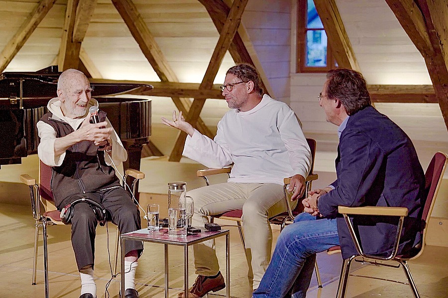 Die ORF-Sendung „kreuz & quer nah dran“ hat Br. David Steindl-Rast am 7. Juli 2026 porträtiert. / ORF/Robert Neumüller, ORF Die ORF-Sendung „kreuz & quer nah dran“ hat Br. David Steindl-Rast am 7. Juli 2026 porträtiert.