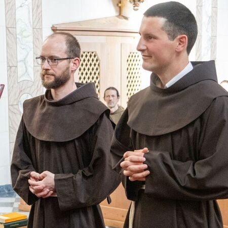 Br. Samuel Scherrer ofm & Br. Franz Aukenthaler ofm werden aufgenommen / OFM Austria/Martin Barmettler ofm Br. Samuel Scherrer ofm & Br. Franz Aukenthaler ofm werden aufgenommen