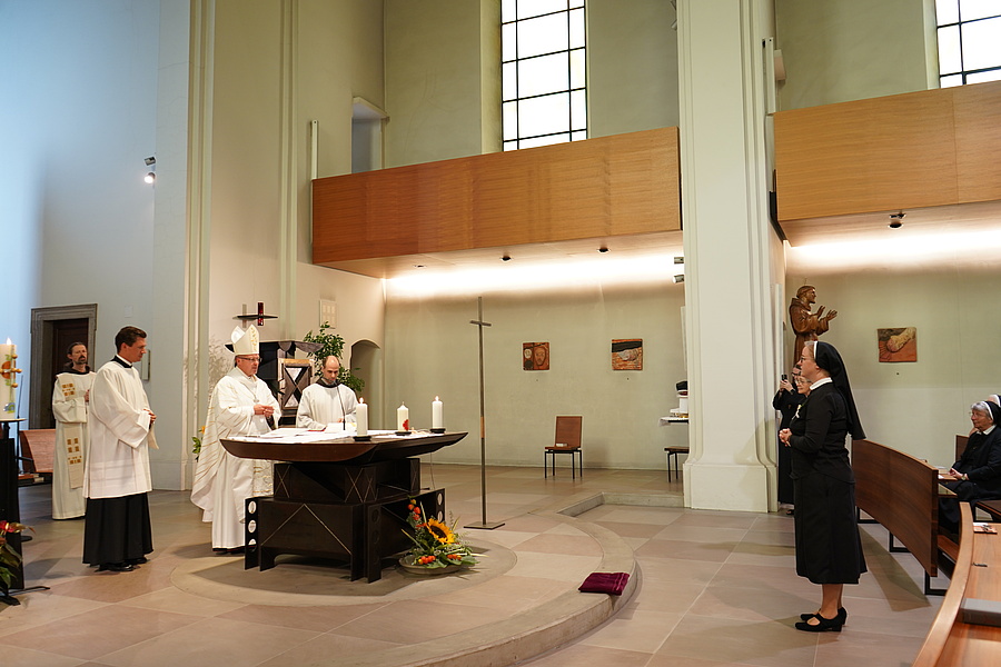 Dem Festgottesdienst in der Mutterhauskirche in Graz-Eggenberg stand Weihbischof Johannes Freitag vor.                      