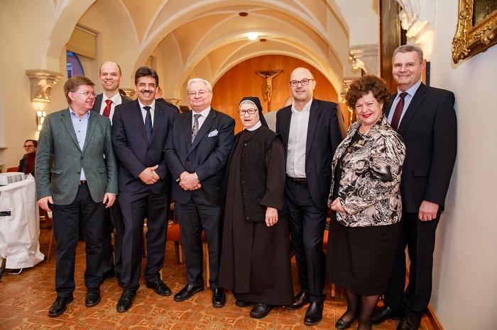 SONNTAGSBLATT, Gerd Neuhold