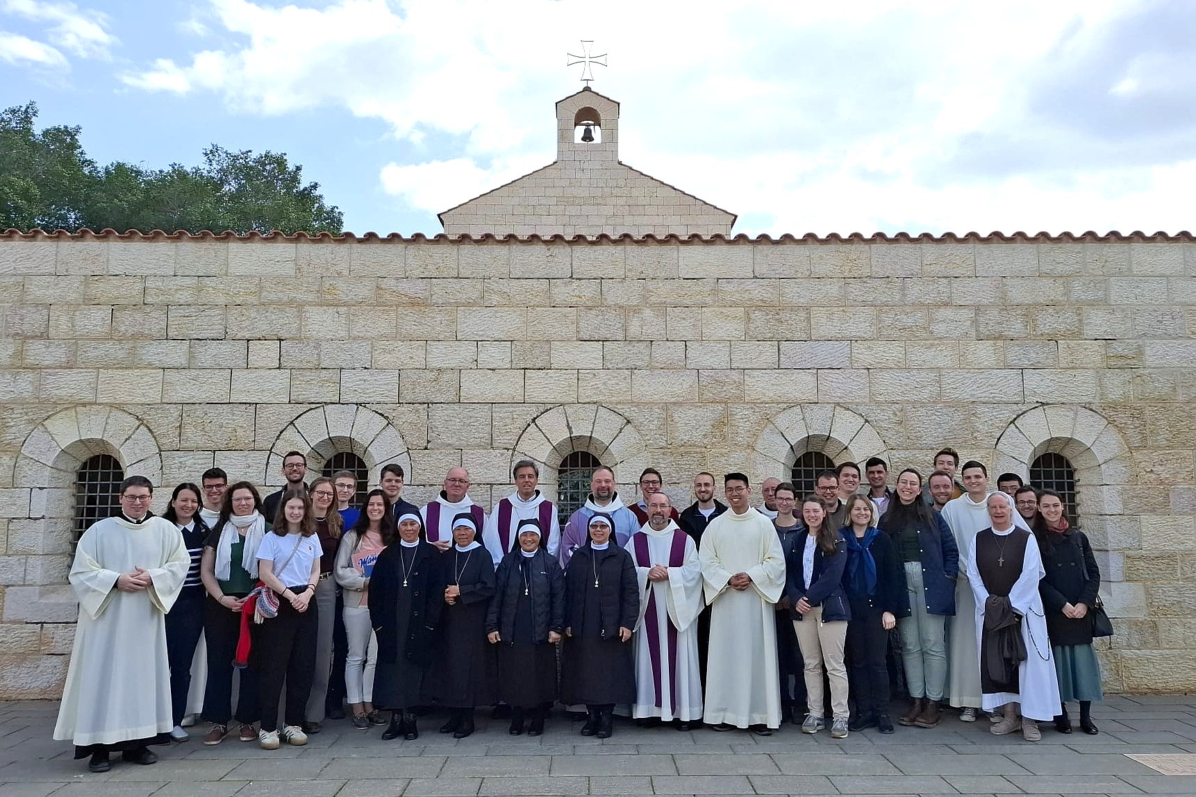 Pilgergruppe von Treffpunkt Benedikt mit den Benediktinern und Benediktinerinnen in Tabgha