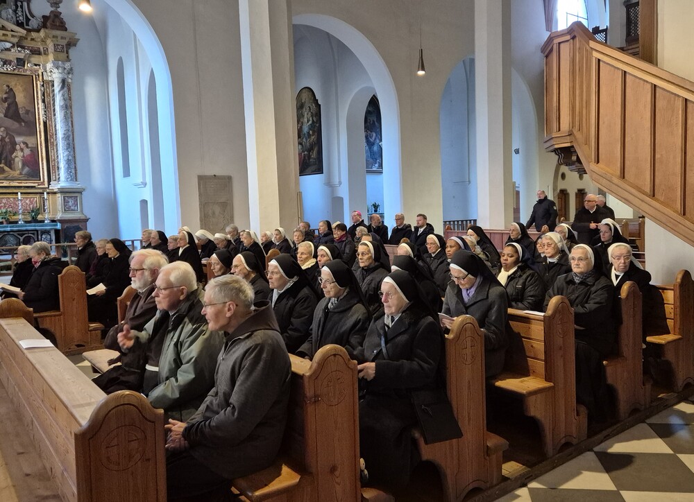 In der Franziskanerkirche in Bozen hat die Diözese den Tag des geweihten Lebens begangen.