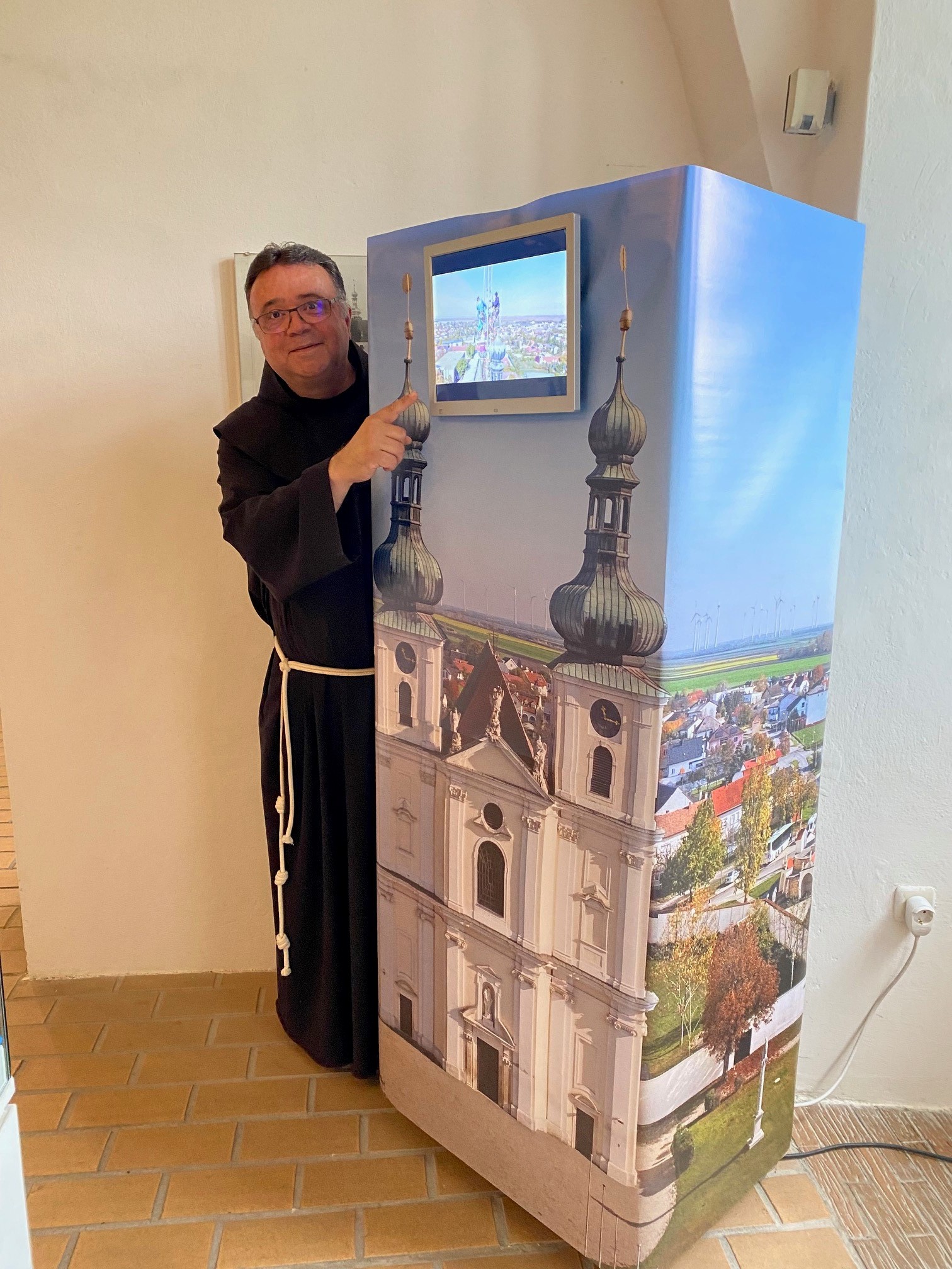 Digitaler Bilderrahmen mit Drohnenfilm