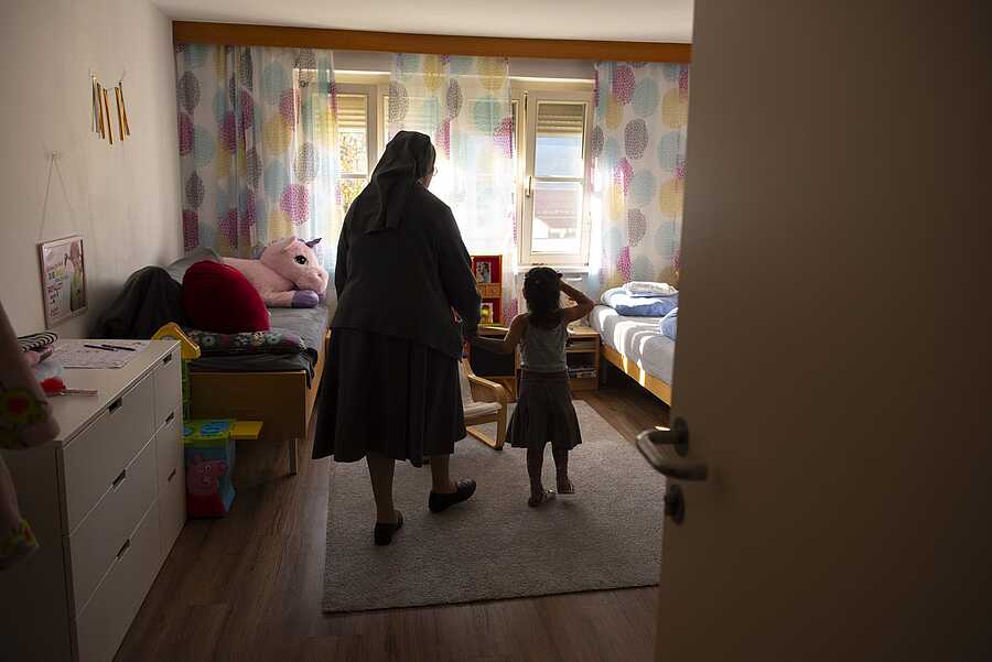 Besuch der Generaloberin: Sozialpädagogische Wohngruppe