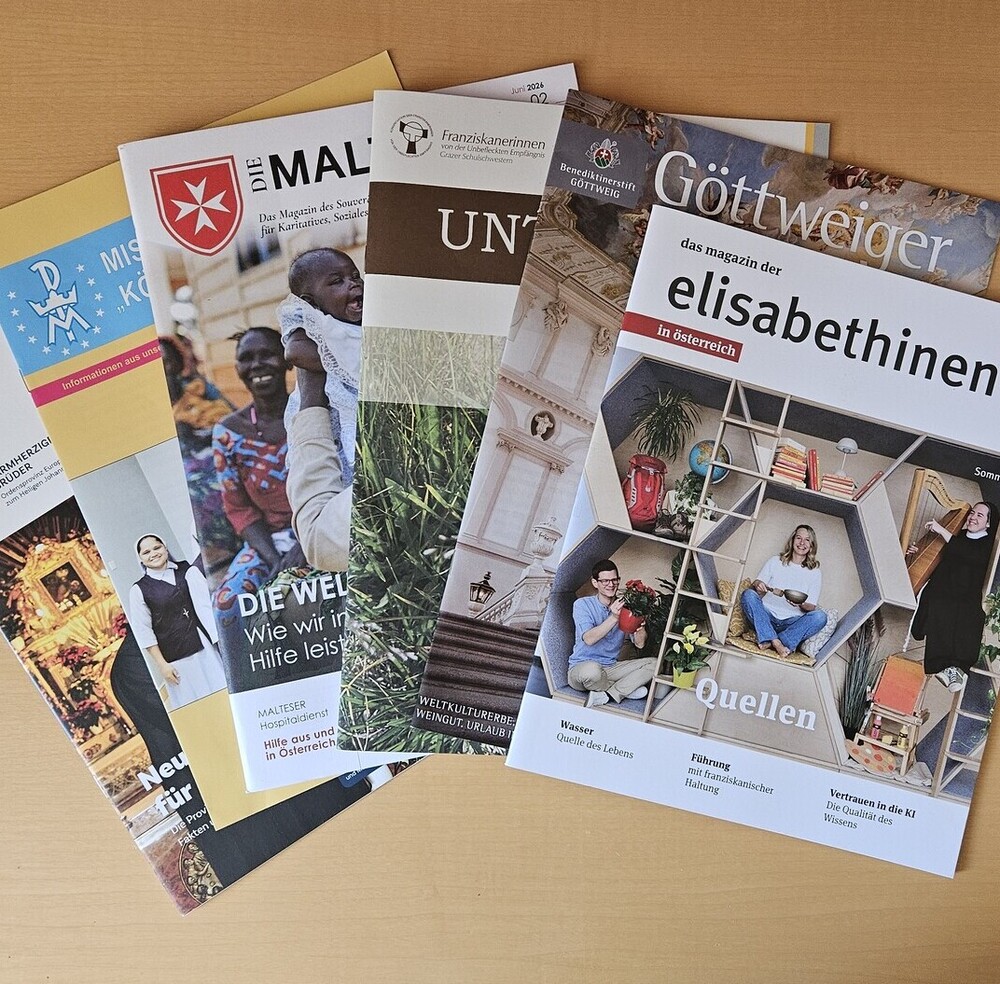 Aktuelle Zeitschriftenhefte aus Frauen- und Männerorden werden im Zeitschriftenarchiv der Orden gesammelt und archiviert (in Auswahl). / Irene Kubiska-Scharl